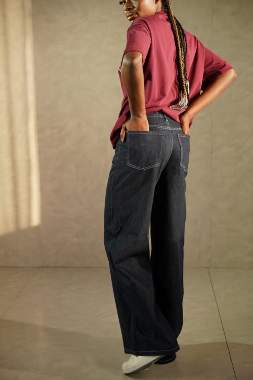 HIGH-WAIST WIDE LEG JEANS